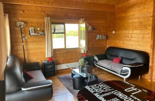 Chalandrey Casa | The Cabin with heated outdoor pool