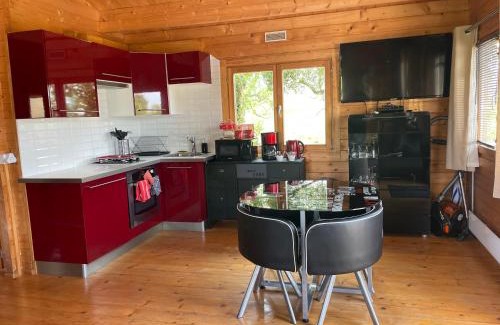 Chalandrey Casa | The Cabin with heated outdoor pool