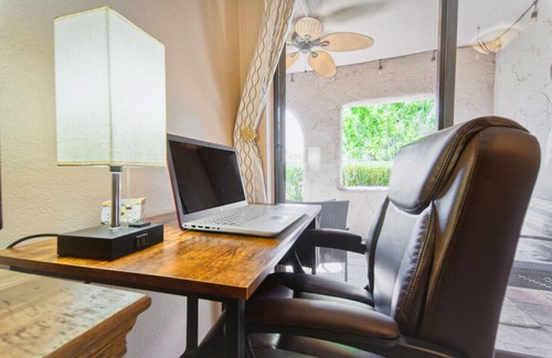 Village Two Condominio | The Cactus Flower at McCormick Ranch