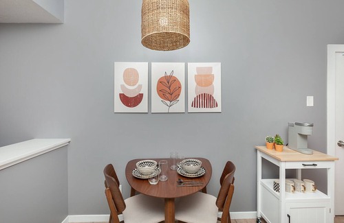 Des Moines Casa | The Cactus House: A Boho Western Single Family Home Just South of Downtown DSM