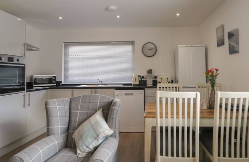 Boat of Garten Cabaña | THE CAIRN, pet friendly, character holiday cottage in Boat Of Garten