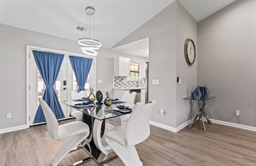 Irondale Casa | The Calming Loft is a Southern Oasis with a stylish modern ambiance