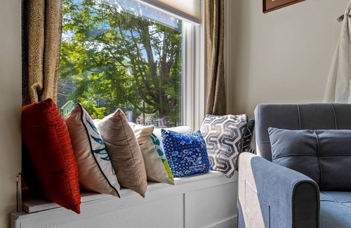 Montour Falls Casa | The Campbell House - Around the Corner from the Falls