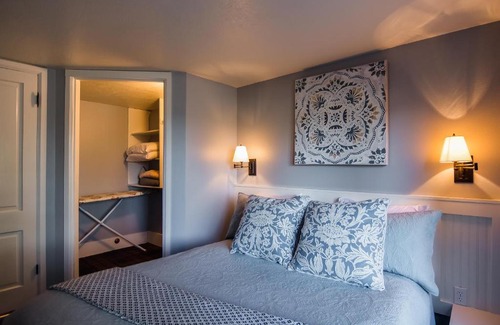 Market District Hotel | The Campbell House Inn