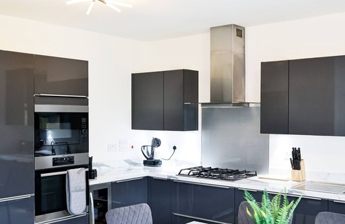 Coulsdon West Casa | The Cane Hill Estate | by HM®