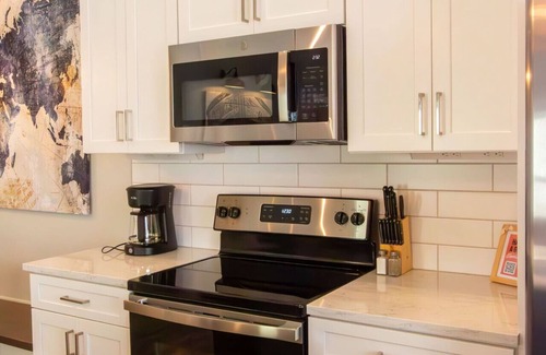 Celina Cabina | The Captain - 3 Bed/1 Loft Lakeside Cottage!