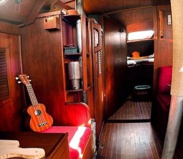San Miguel de Abona Alquiler De Eote | The Captains Locker - 30ft Yacht