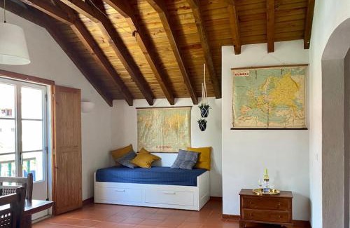 Sesimbra Apartamento | The Captain’s House - 2min walking from the beach
