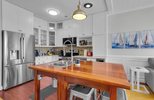 Fairfield Harbour Casa | The Captain’s Quarters