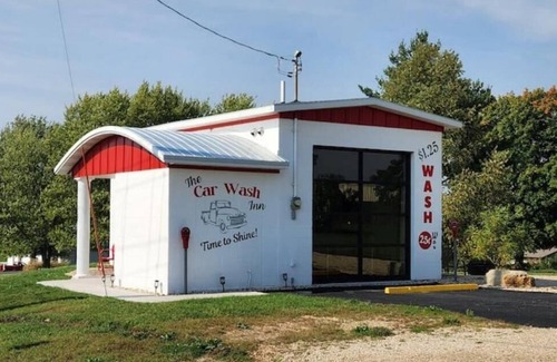 Shullsburg Casa | The Car Wash Inn A Unique Stay