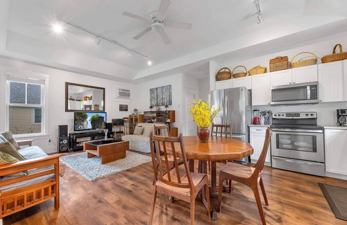 Cherry Valley Casa | The Cardinal - 7 Hollow