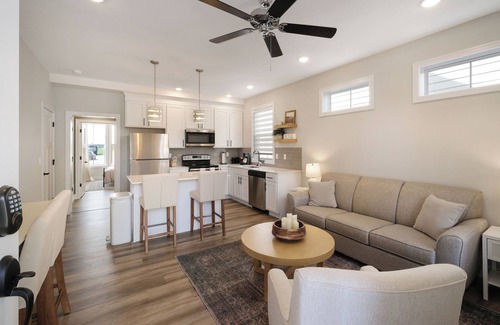 Ottawa Condominio | The Cardinal Cottage | 2 Bed, 2 Bath