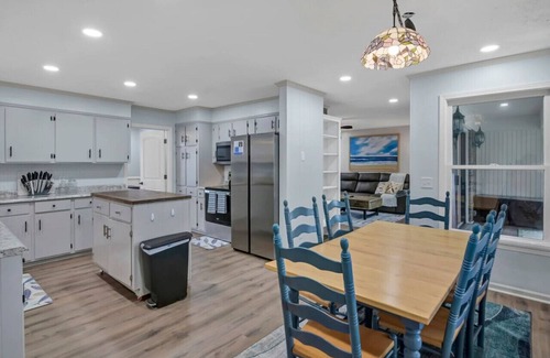 Lake Murray of Richland Casa | The Cardinal's Nest | Sleeps 9 | Close In
