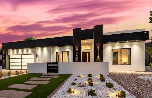 Peaceful Valley Casa | The Carlisle Luxe Villa