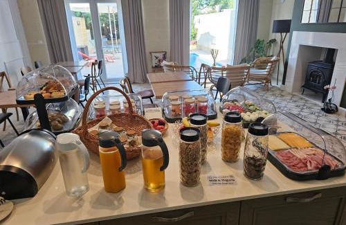 Victoria Cama Y Desayuno | The Carob Tree