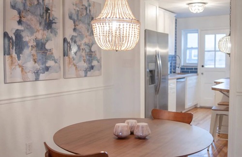 Grandview Heights Casa | The Carolina (C)- King Bed- Hot Tub- Near OSU