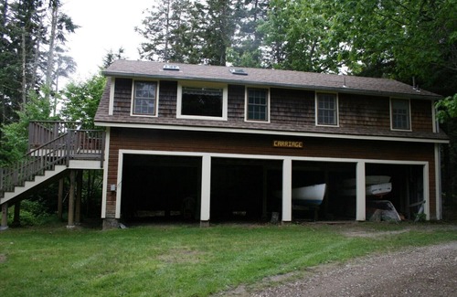Stonington Casa | La casa del carro en Spruce Harbour