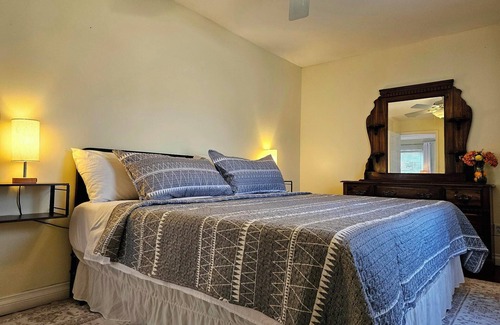 Fort Payne Casa | The Carriage House: Charming 1-bedroom guest house in Fort Payne