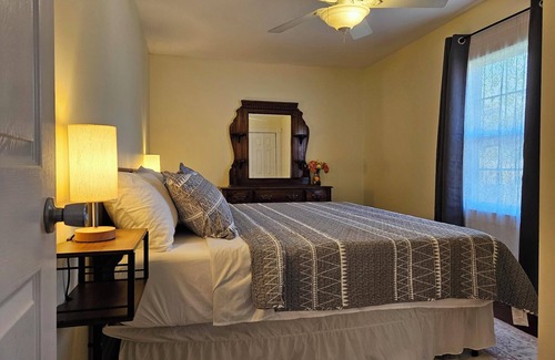 Fort Payne Casa | The Carriage House: Charming 1-bedroom guest house in Fort Payne