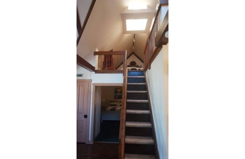 Mansfield Casa | THE CARRIAGE HOUSE - Hay Loft Unit