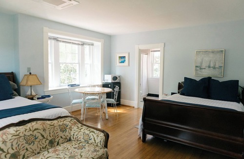Southport Cama Y Desayuno | The Carriage House Inn Bed and Breakfast