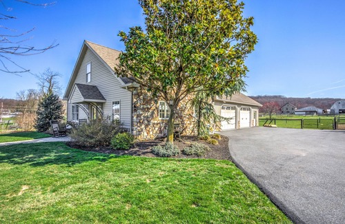 New Holland Casa | The Carriage House, Cozy & Family Friendly Farm Stay
