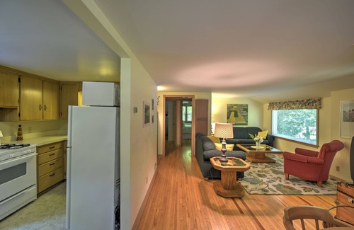 Fish Creek Apartamento | NUEVO 'The Carriage House' Walk to Peninsula St Park