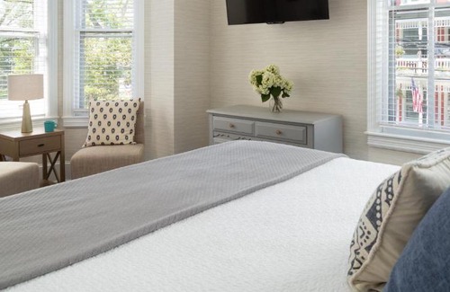 Cape May Hotel | The Carroll Villa Hotel