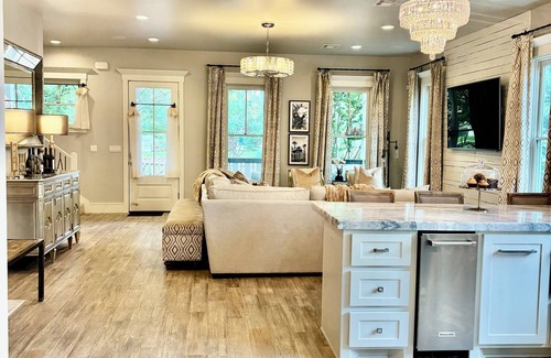 Eufaula Casa | The Cart House Sleeps 15 Golf Cart Luxury