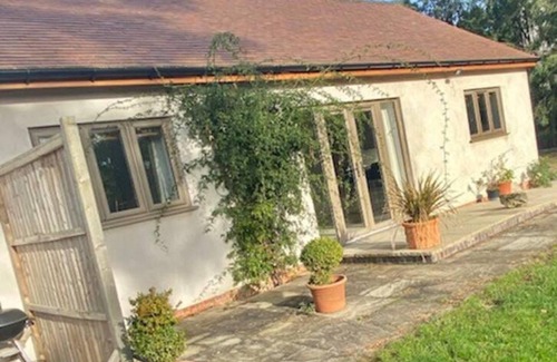 Cheltenham Cabaña | The Cart House - Staverton Cheltenham