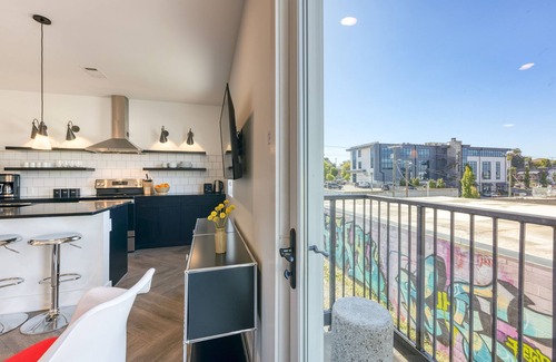 Historic Edgefield Apartamento | The Carter 503 by Avantstay Mins to Downtown