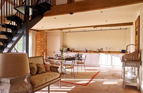 Moreton Casa | The Carthouse