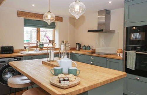 Defford Cabaña | THE CARTSHED, pet friendly in Defford