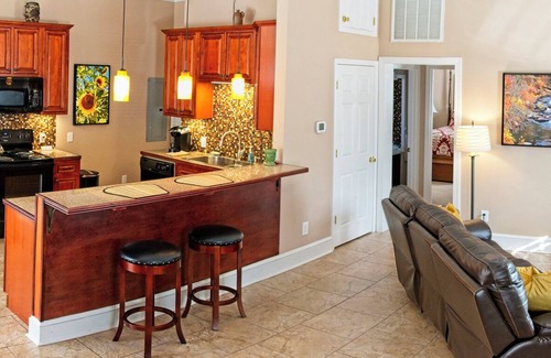 Cary Casa | The Cary Cottage 1 BR 1 BA Privado para 4 personas - Downtown Cary, Eat Drink Play Shop