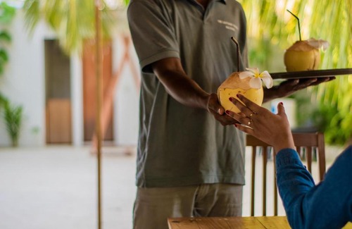 Feridhoo Casa | The Castaway retreat