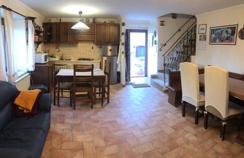 Poggio San Lorenzo Casa | The 'castelletto' Holiday House
