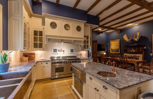 Banner Elk Casa | The Castle At Valle Crucis: Live Like A King! Over 10K sq ft, View, hot tub, pool table, and more!