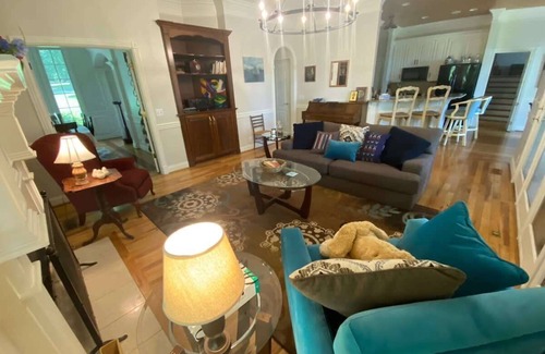 Franklin Casa | The Castle - Best view of the Valley- 6BR/4bath C*