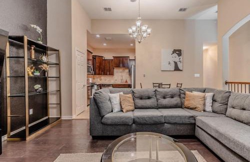The Colony Casa | The Castle by the Lake with Pool and Balcony near Grandscape