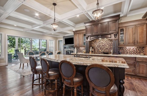Yulee Casa | The Castle: Riverfront, Pool, hot tub, Full outdoor kitchen, deep water doc, gas fire pit & more!