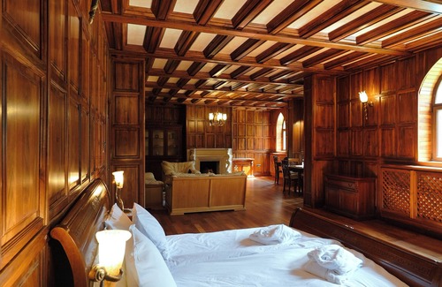 Maritsa Otro | The Castle - Your unique way of retreat