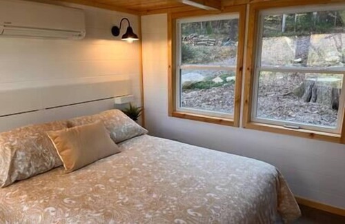 Newport Casa | The Cataloochee Tiny Home on the Pigeon River