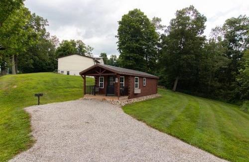 Millersburg Villa | The Cayo Cabin, Millersburg Ohio