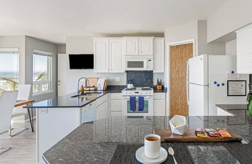 Cayucos Apartamento | The Cayucan Bungalows by AvantStay Pet-Friendly Getaway Steps from Cayucos State Beach
