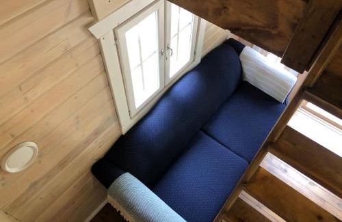 Duncan Otro | The Cedar Cabin Bunkie - Cowichan Valley Bunkie Glamping