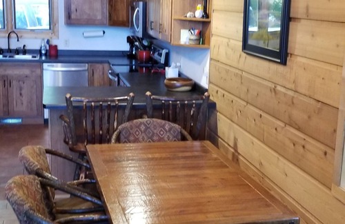 Lake Tomahawk Cabina | Nuevo en 2019: The Cedar Lakehouse
