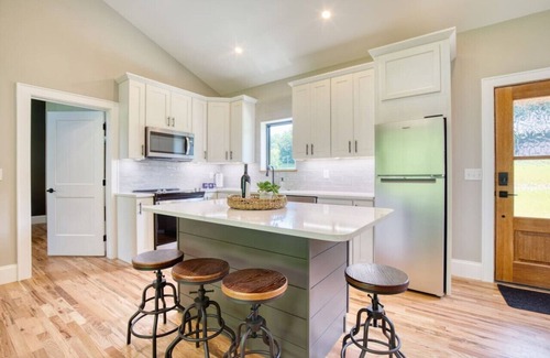 Johnson City Chalet De Esquí | The Cedars Chalet on The Watauga River