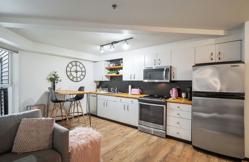 Fremont Condominio | The Center of the Universe