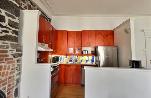 Vieux-Quebec-Cap-Blanc-colline Parlementaire Apartamento | L'Appartement central in the heart of Old Quebec