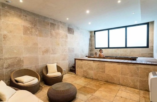 La Redorte Apartamento | Vrbo Property